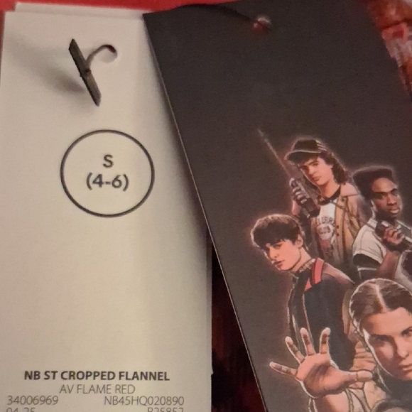 NWT! Stranger Things Flannel - Picture 11 of 11